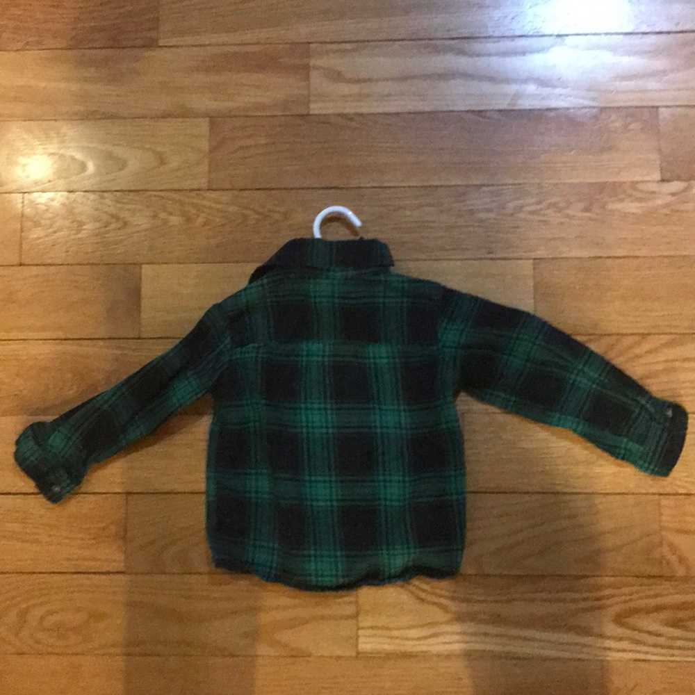 Button down plaid - Picture 2 of 3